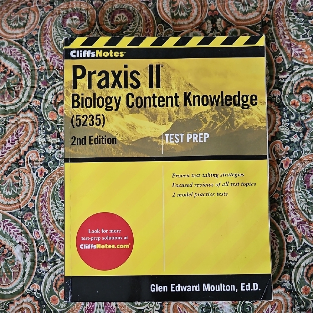 CliffsNotes Praxis II Biology Content Knowledge Test Prep Book